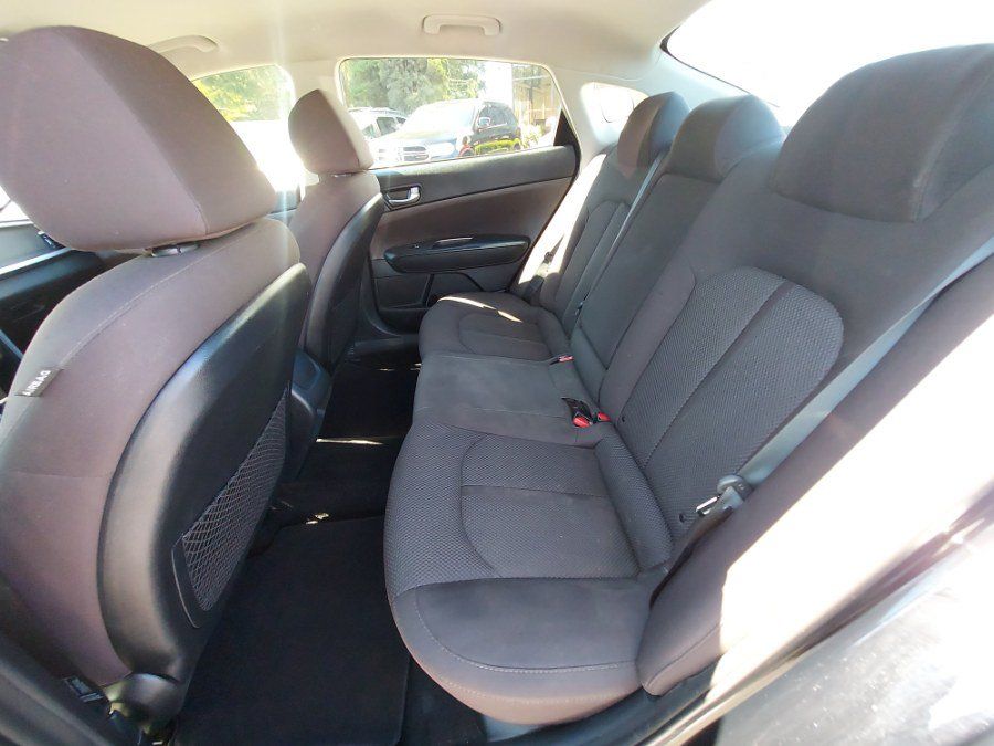 Used 2019 Kia Optima LX FWD image 9
