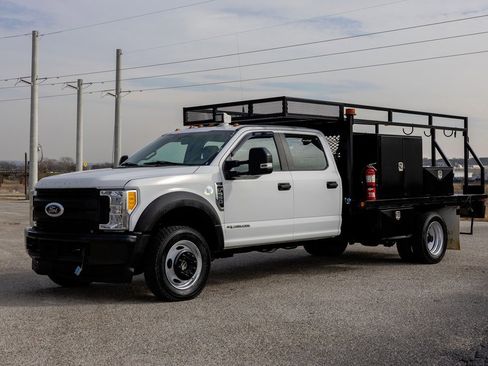 Used 2017 Ford F550 4x4 Crew Cab Super Duty image 3