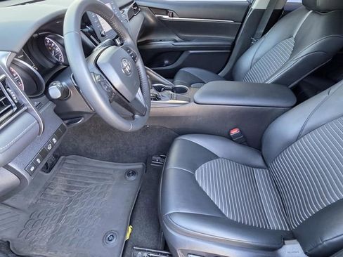 Used 2023 Toyota Camry SE FWD image 6