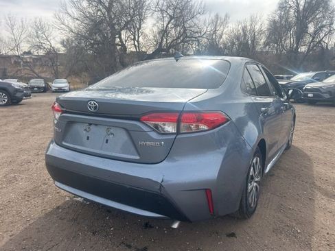 Used 2021 Toyota Corolla LE image 6