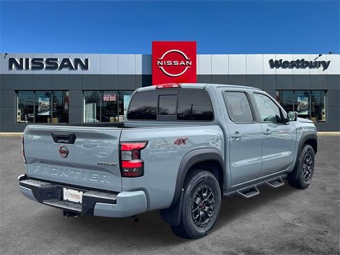 Used 2022 Nissan Frontier PRO-4X w/ Pro-4X Premium Package image 6