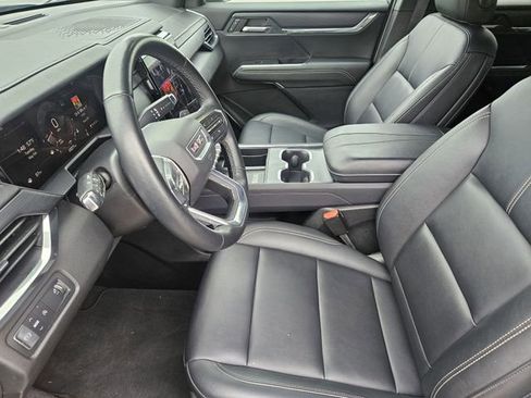 Used 2024 GMC Acadia Elevation FWD image 14