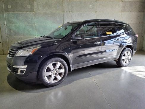 Used 2016 Chevrolet Traverse LT w/ Traveler's Package image 18
