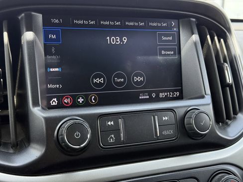 Used 2022 Chevrolet Colorado LT w/ LT Convenience Package AWD/4WD image 17