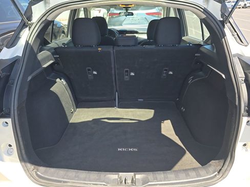 Used 2023 Nissan Kicks SV FWD image 14