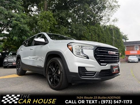 Used 2022 GMC Terrain SLE w/ Driver Convenience Package AWD/4WD image 10