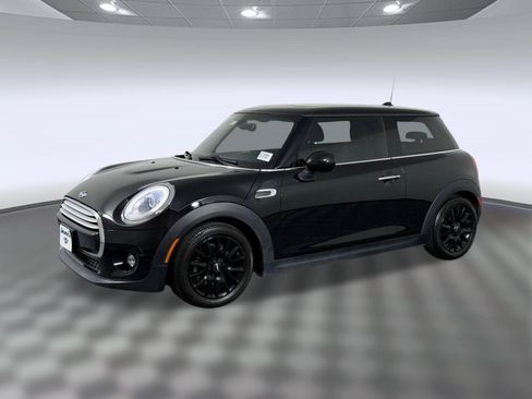 Used 2015 MINI Cooper 2-Door Hardtop image 1