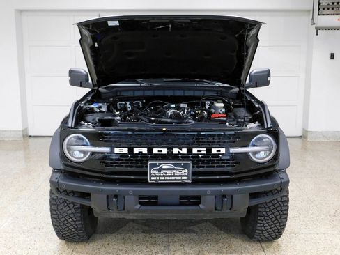Used 2024 Ford Bronco Wildtrak image 17