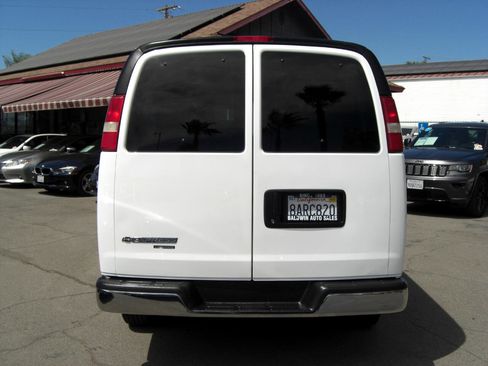 Used 2016 Chevrolet Express 3500 LT w/ LT Preferred Equipment Group image 12