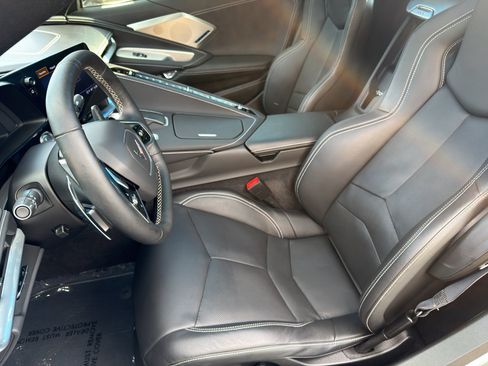 Used 2023 Chevrolet Corvette Stingray Preferred Cpe w/ 2LT RWD image 12