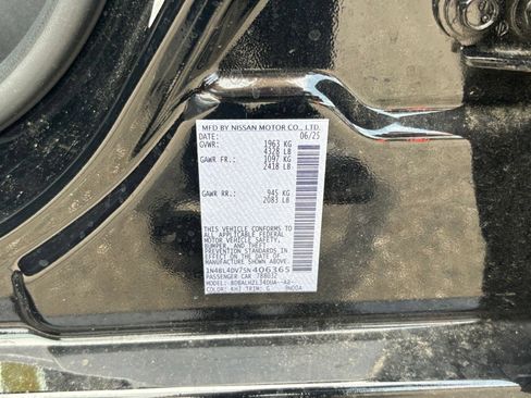 Used 2025 Nissan Altima 2.5 SV FWD image 29