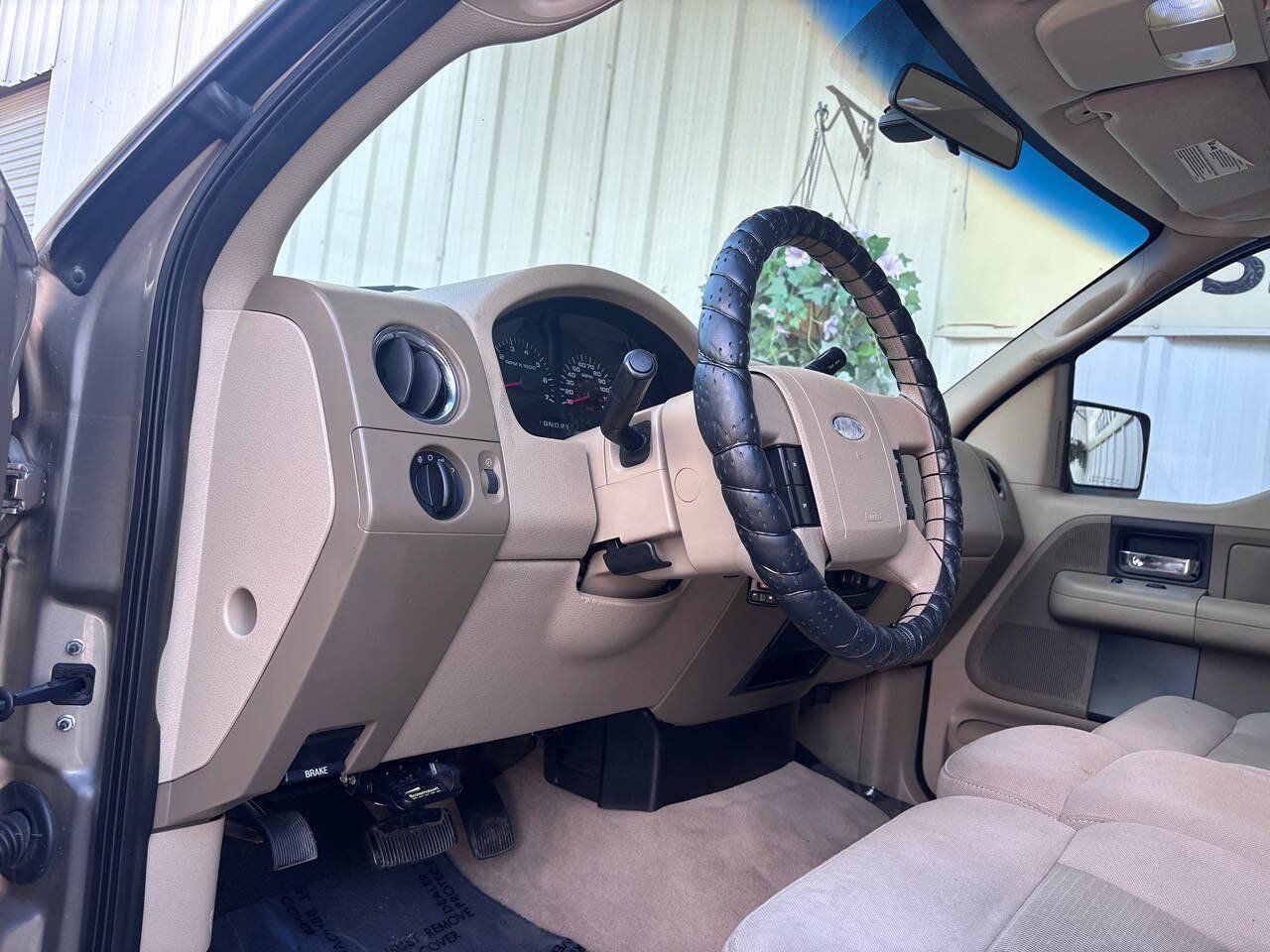 Used 2004 Ford F150 XL RWD image 16