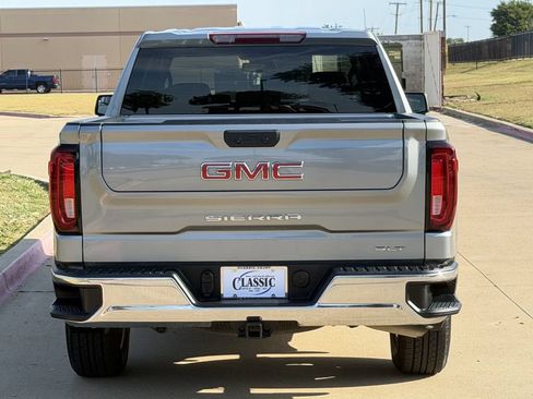 Used 2026 GMC Sierra 1500 SLT RWD image 5
