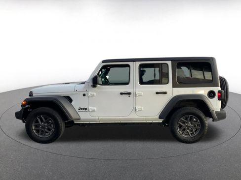 Used 2025 Jeep Wrangler Sport S image 9