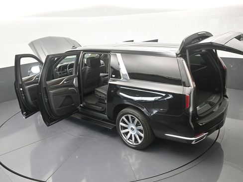 Used 2024 Cadillac Escalade ESV Premium Luxury Platinum AWD/4WD image 77
