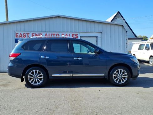 Used 2014 Nissan Pathfinder SL w/ SL Premium Package AWD/4WD image 2