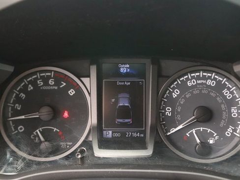 Used 2023 Toyota Tacoma TRD Off-Road image 18