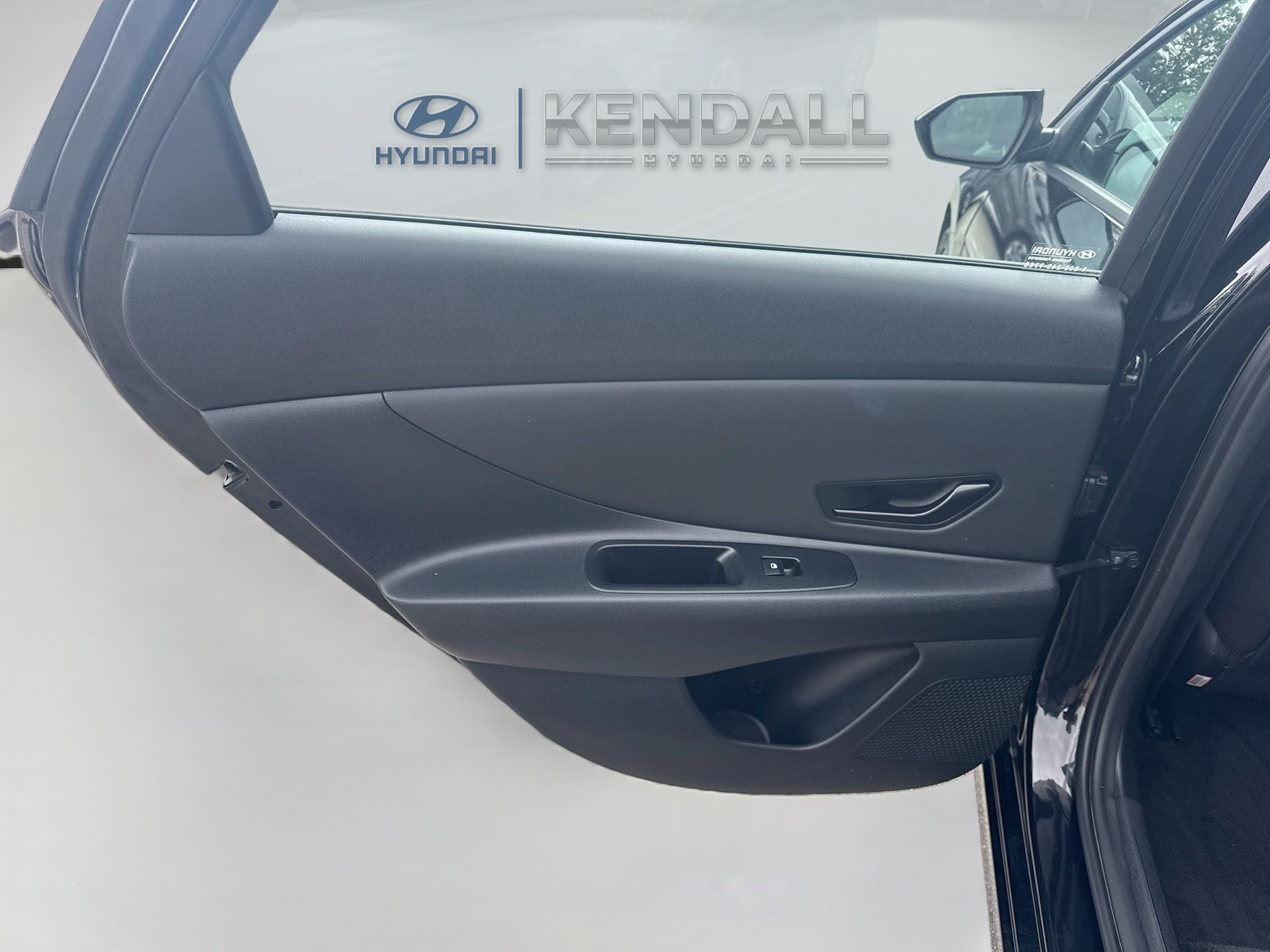 Used 2025 Hyundai Elantra Sport FWD image 22