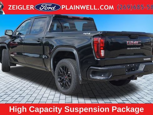 Used 2025 GMC Sierra 1500 Elevation AWD/4WD image 3