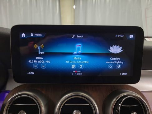 Used 2022 Mercedes-Benz GLC 300 4MATIC w/ Premium Package Lite image 18