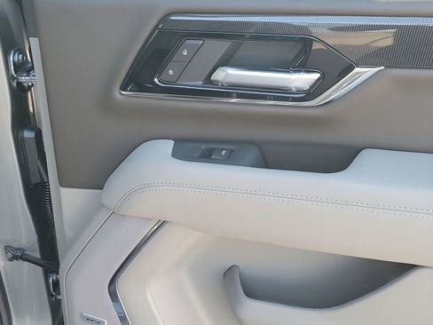 New 2026 GMC Yukon XL Elevation image 49