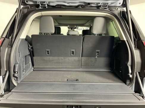 New 2026 Ford Expedition Active RWD image 11
