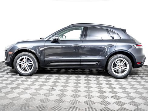 Certified 2026 Porsche Macan AWD/4WD image 2