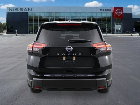 New 2026 Nissan Rogue SV FWD image 4
