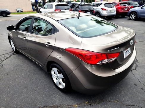 Used 2013 Hyundai Elantra GLS w/ Preferred Pkg image 4