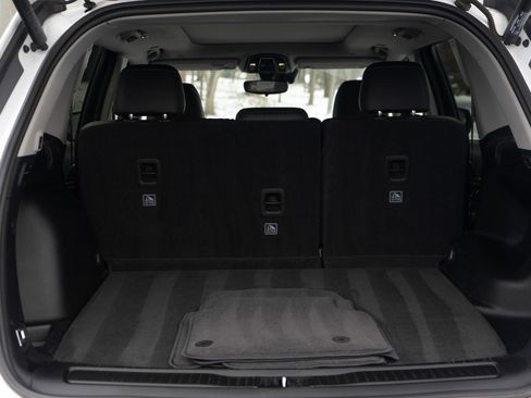 Used 2022 Jeep Grand Cherokee Limited image 9