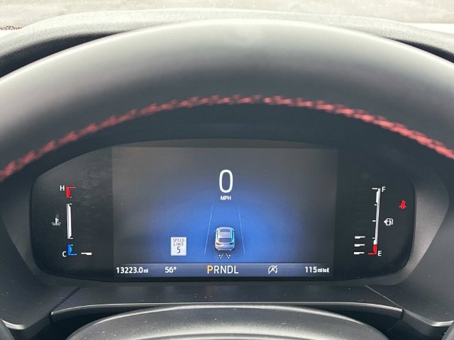 Used 2024 Ford Escape ST-Line w/ Tech Pack #1 AWD/4WD image 10