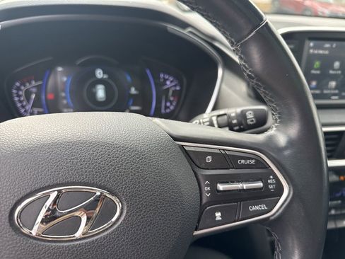 Used 2020 Hyundai Santa Fe SEL w/ Convenience + Premium Package image 16