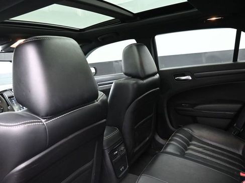 Used 2016 Chrysler 300 S image 20