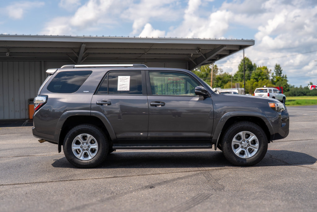 Used 2019 Toyota 4Runner SR5 Premium w/ Wilderness Package AWD/4WD image 8