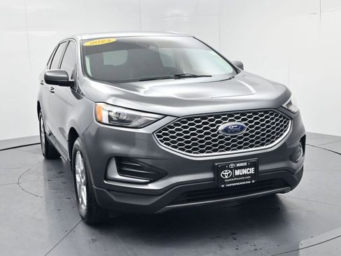 Used 2023 Ford Edge SEL AWD/4WD image 2