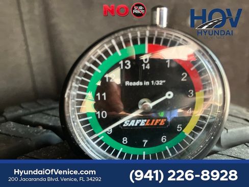 Used 2021 Buick Enclave Essence w/ Sound and Sites Package FWD image 19