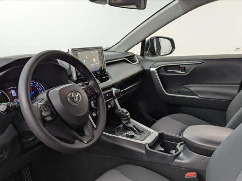 Used 2019 Toyota RAV4 XLE w/ Convenience Package image 24