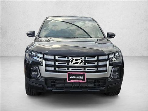 Used 2025 Hyundai Santa Cruz SE FWD image 6
