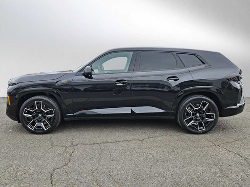Used 2025 BMW XM image 2