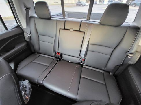 Certified 2023 Honda Ridgeline RTL image 13