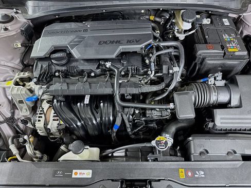 Certified 2025 Hyundai Elantra Sport FWD image 31