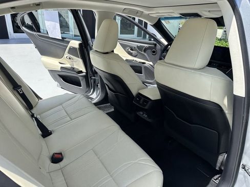 Used 2022 Lexus ES 350 Ultra Luxury FWD image 33