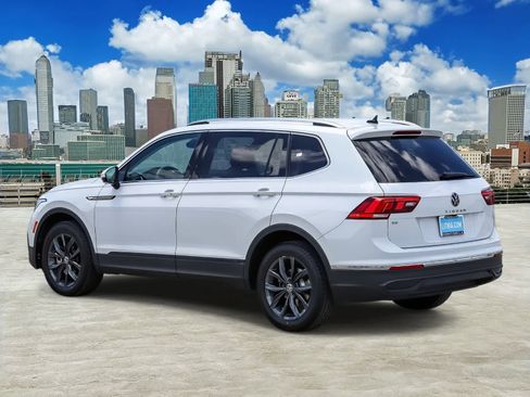 Certified 2022 Volkswagen Tiguan SE FWD image 6