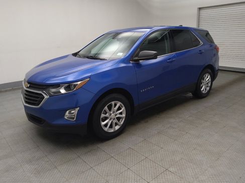 Used 2019 Chevrolet Equinox LT image 2
