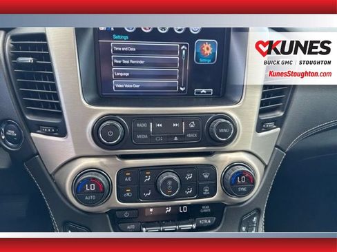 Used 2020 GMC Yukon XL Denali w/ Denali Ultimate Package AWD/4WD image 36