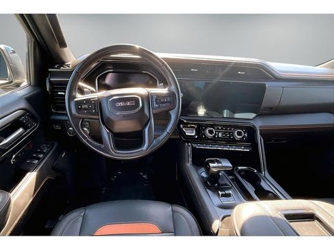 Used 2022 GMC Sierra 1500 AT4 AWD/4WD image 9