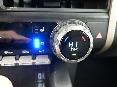 Used 2024 Toyota Tacoma Trailhunter image 25