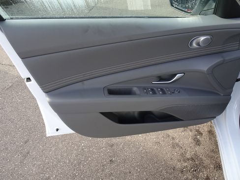 New 2026 Hyundai Elantra SEL Sport Premium image 13