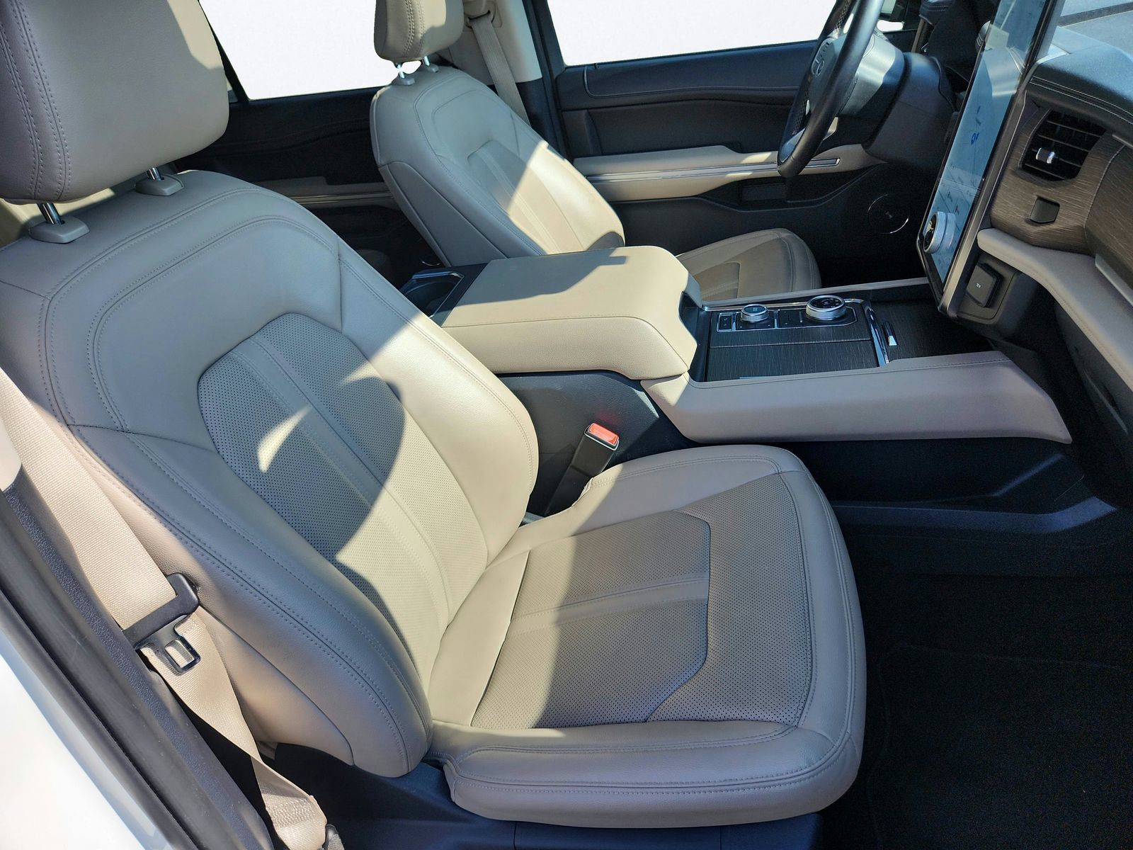 Used 2023 Ford Expedition Max Limited AWD/4WD image 29