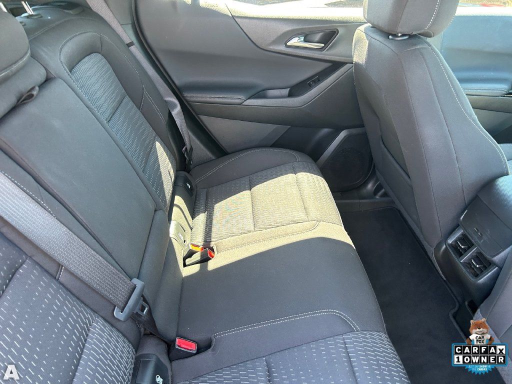 Used 2025 Chevrolet Equinox LT AWD/4WD image 14